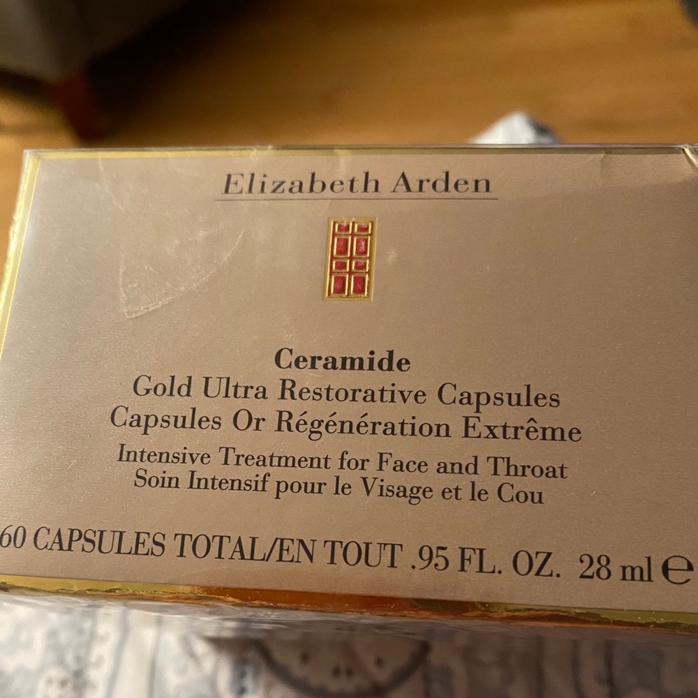 Elizabeth Arden Capsules